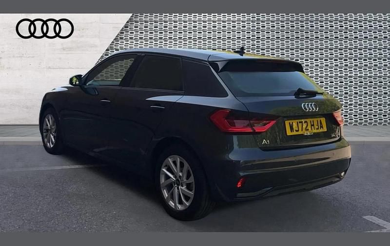 Usado Audi A1 Sport 110 HP (80 kW) 2022 Cinzento Citadino