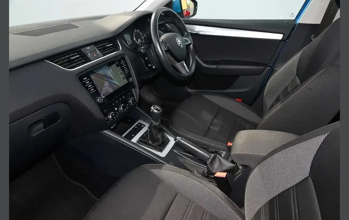 Used Skoda Octavia SE Technology 147 HP (108 kW) 2018 Denim blue metallic Hatchback