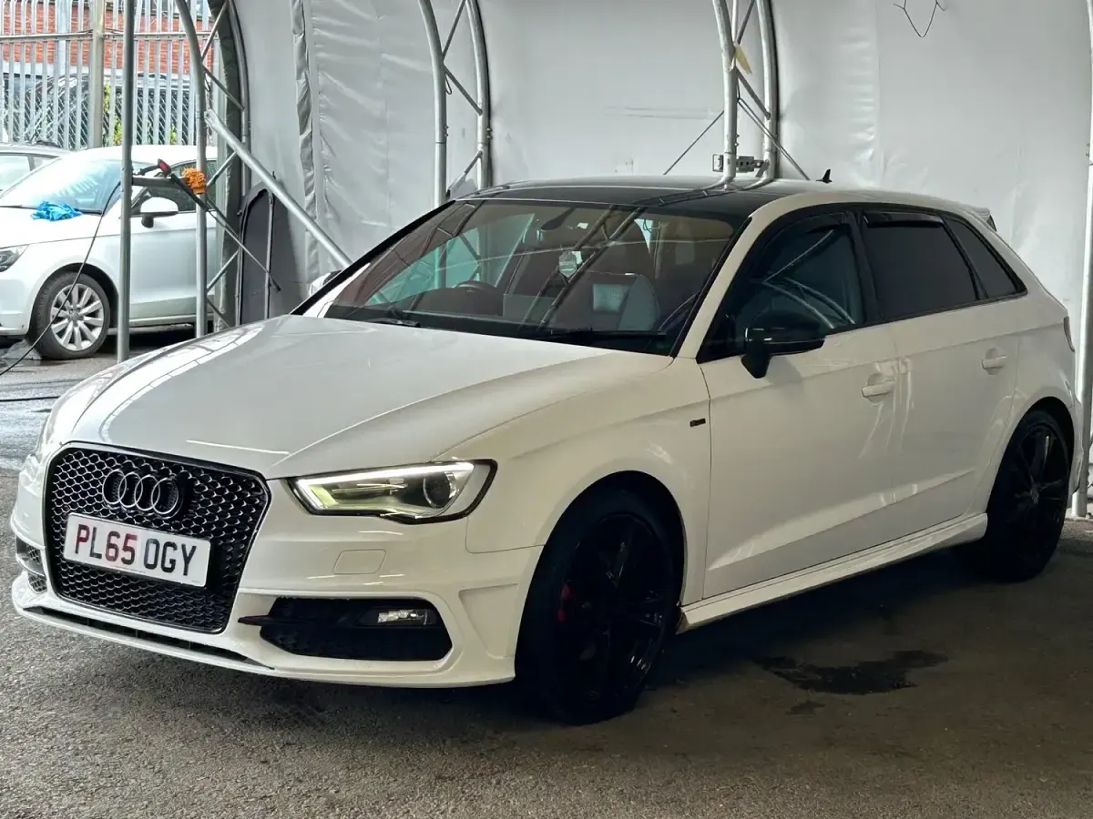 Used Audi A3 Sportback S-Line 184 HP (135 kW) 2016 White Hatchback
