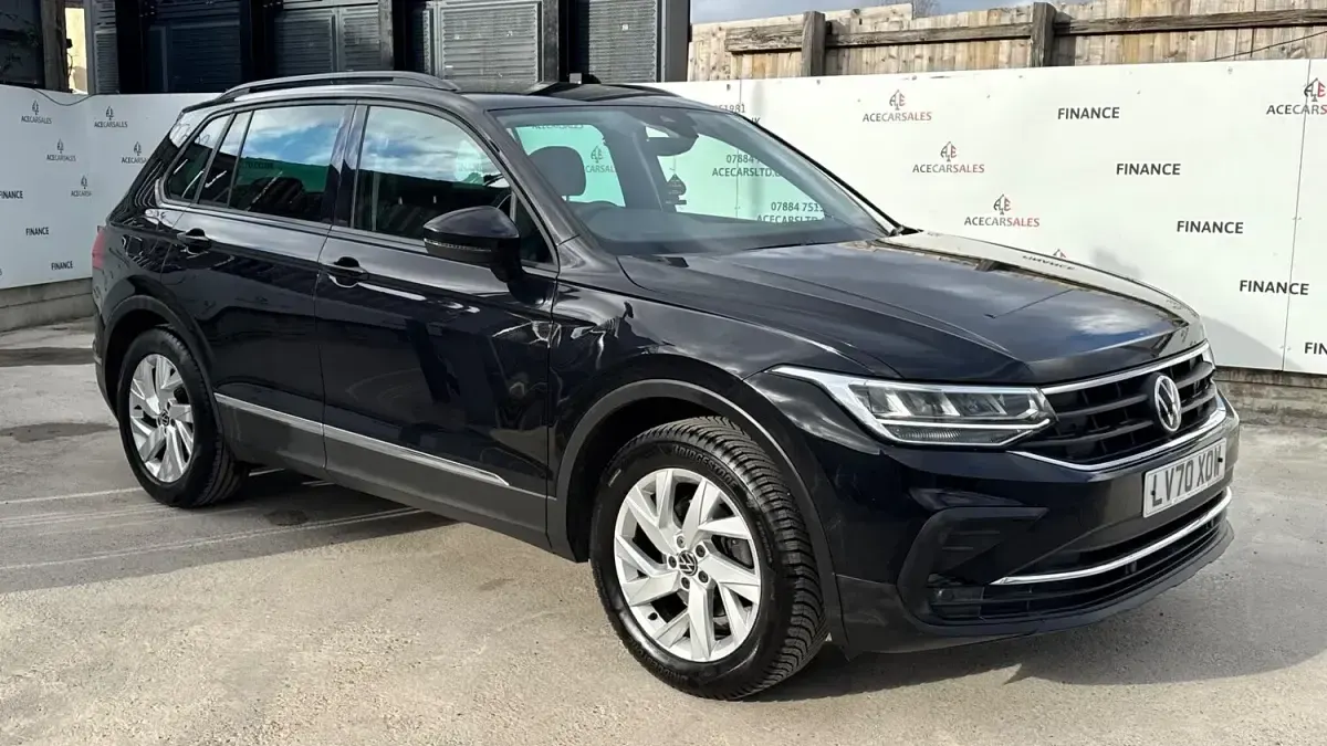 Begagnad VW Tiguan Life 150 HK (110 kW) 2020 Svart SUV