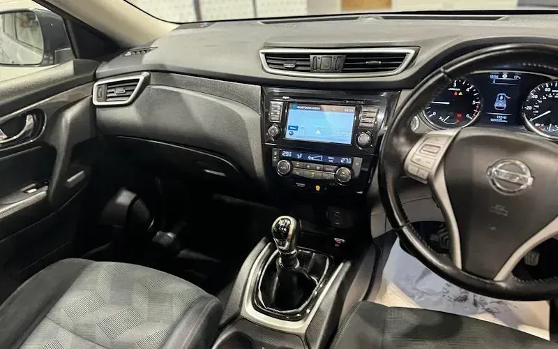 Used Nissan X-Trail N-TEC 131 HP (96 kW) 2015 Silver SUV