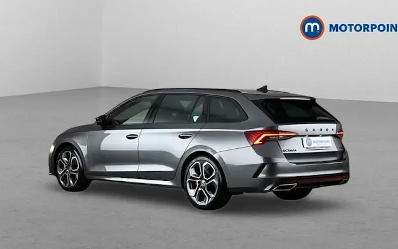 Used Skoda Octavia vRS 245 HP (180 kW) 2023 Grey Estate