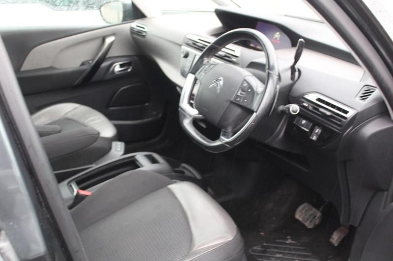 Used Citroën C4 Picasso Flair 120 HP (88 kW) 2017 Grey MPV