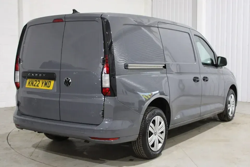 Used VW Caddy Maxi 122 HP (89 kW) 2022 Grey MPV