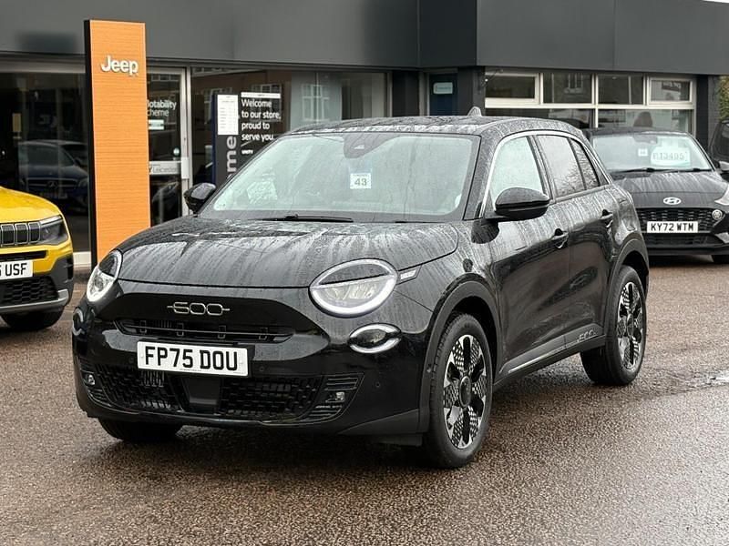 New Fiat 600 La Prima 136 HP (100 kW) 2025 Black SUV