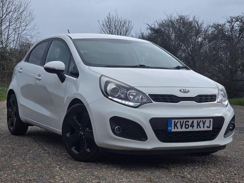 Used Kia Rio 2014 White Hatchback