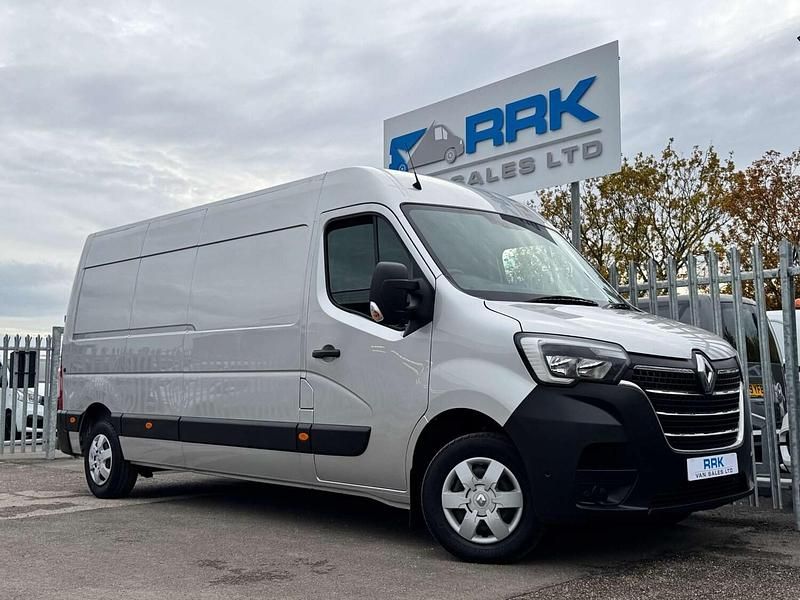 Grey Used 2024 Renault Master | £22,788 (Super price) - Image 1/4