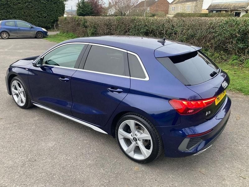 Used Audi A3 Sportback S-Line 150 HP (110 kW) 2021 Blue Hatchback