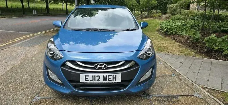 Used Hyundai i30 Active 120 HP (88 kW) 2012 Blue Hatchback