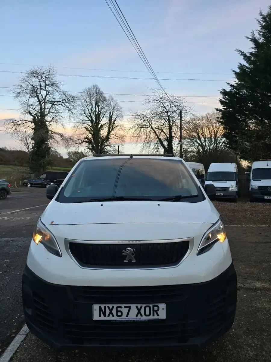 Begagnad Peugeot Expert S 2017 Vit Van