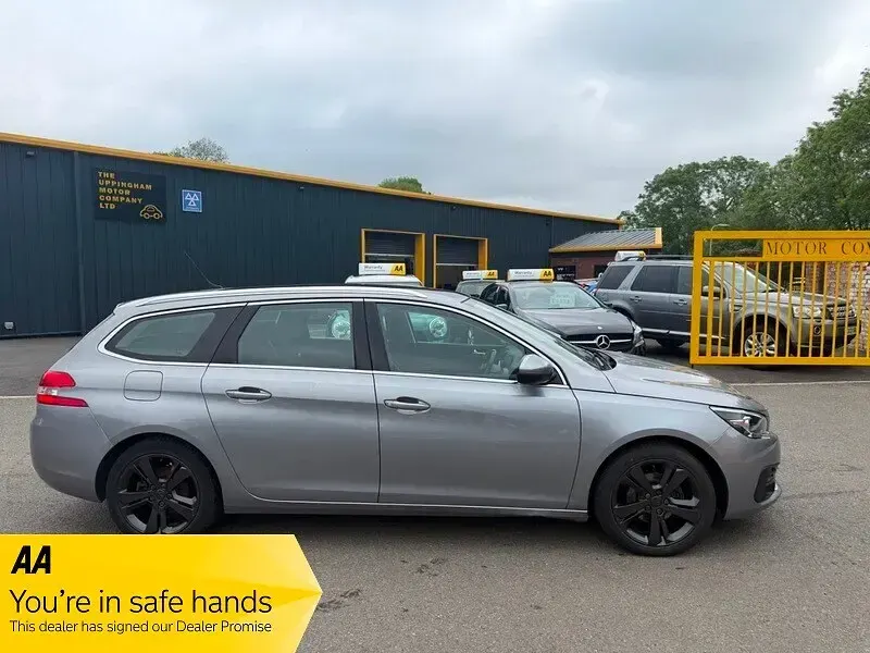 Used Peugeot 308 Allure 2018 Grey Estate