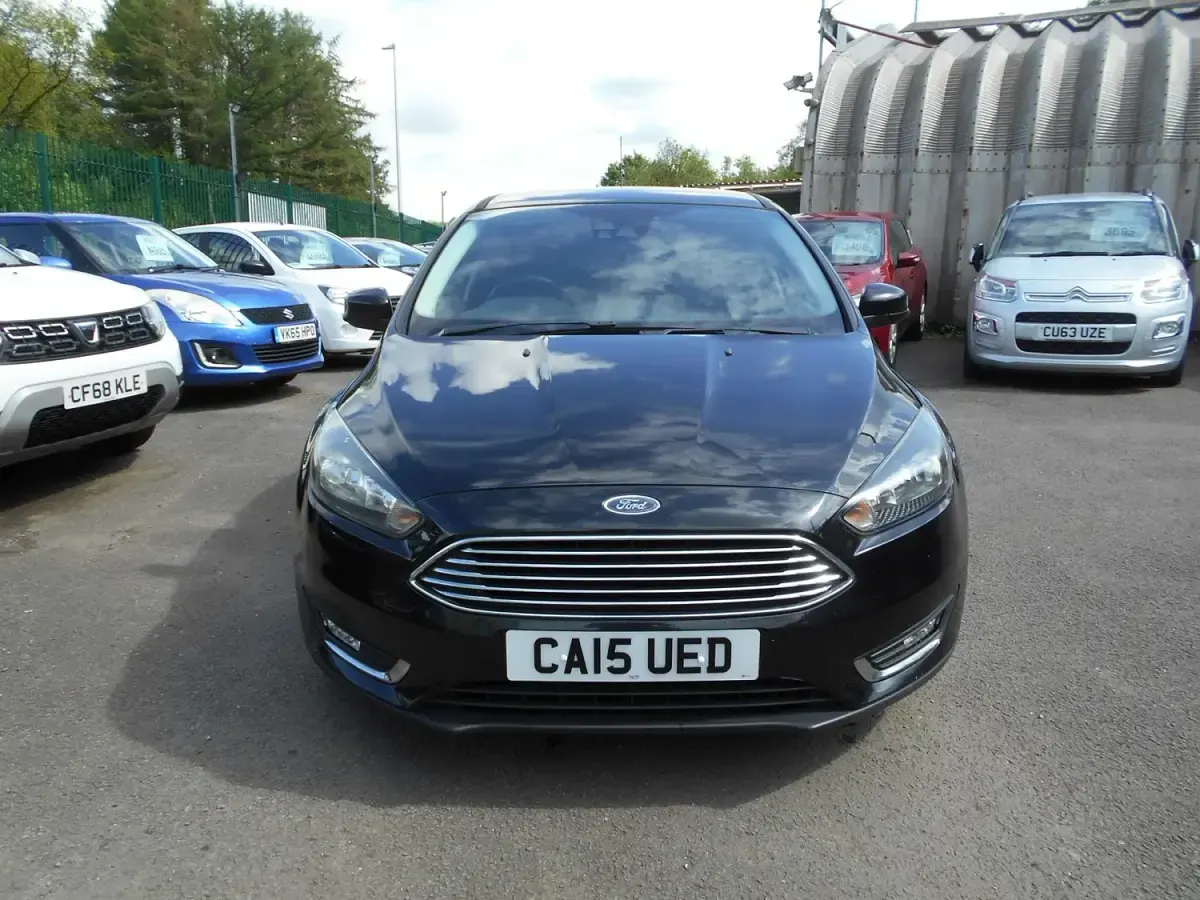 Używany Ford Focus Titanium 120 KM (88 kW) 2015 Czarny Hatchback