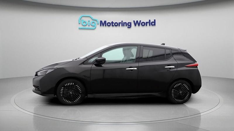 Used Nissan Leaf N-Connecta 110 kW (150 HP) 2023 Black Hatchback