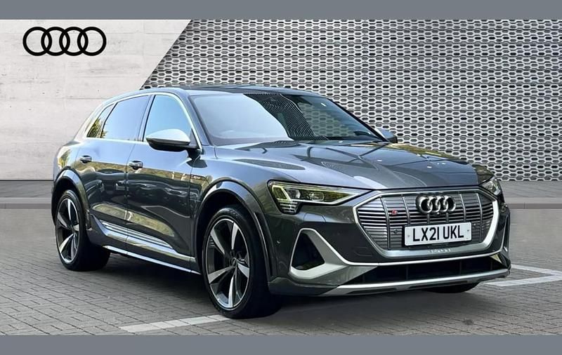 Grey Used 2021 Audi e-tron Advanced SUV | £30,407 (Good price) - Image 1/4