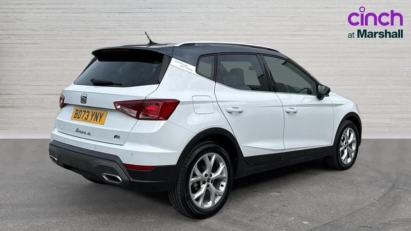 Used Seat Arona FR 110 HP (80 kW) 2023 White SUV