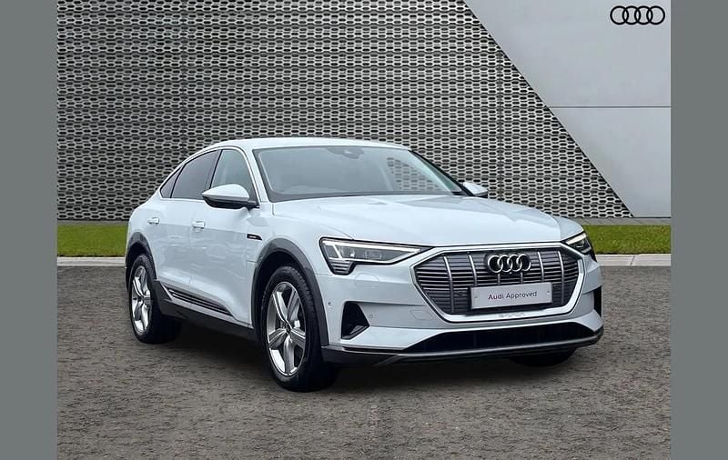 Used Audi e-tron Sportback Advanced 230 kW (313 HP) 2022 White SUV