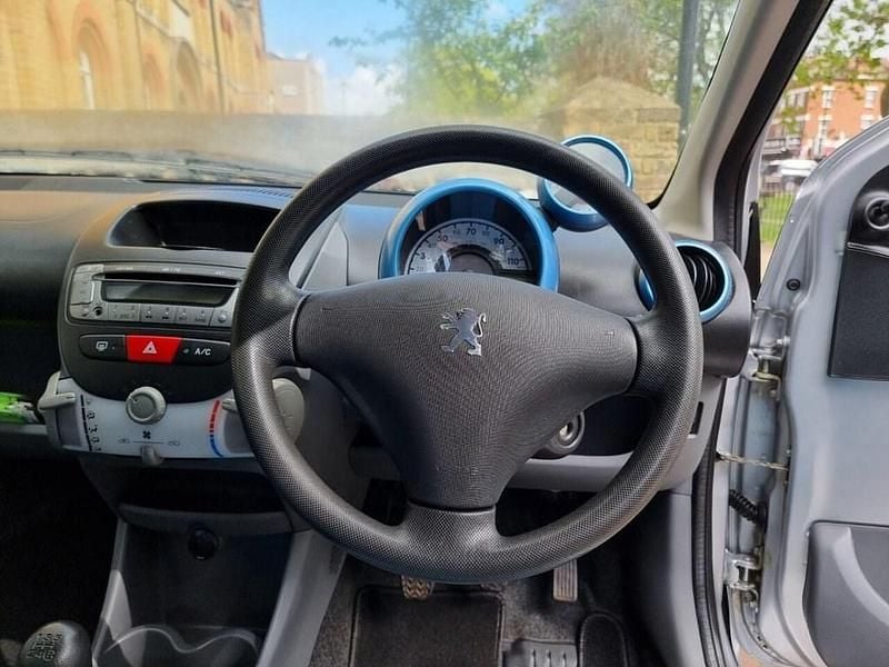 Used Peugeot 107 Urban Move 2009 Silver Hatchback