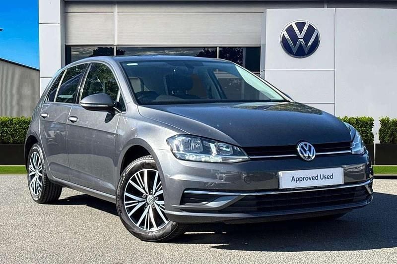 Grey Used 2018 VW Golf VII SE Hatchback | £11,690 (Good price) - Image 1/4