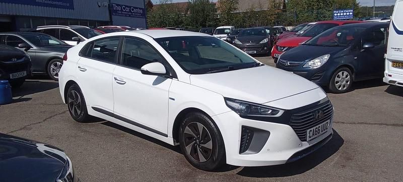 White Used 2017 Hyundai Ioniq Premium SE Sedan | £9,000 (Good price) - Image 1/4