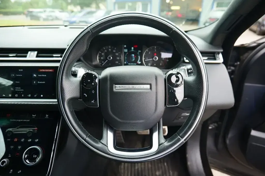 Used Land Rover Range Rover Velar R-Dynamic 180 HP (132 kW) 2019 Grey SUV