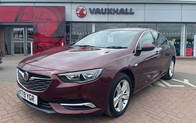 Red Used 2019 Vauxhall Insignia Sport Hatchback | £8,997 (Fair price) - Image 1/4