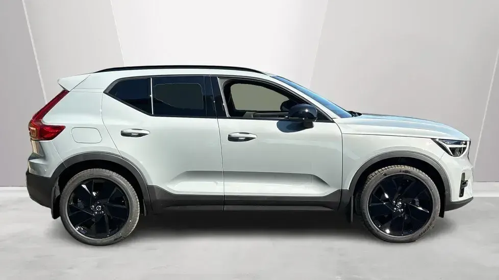 New Volvo XC40 Plus 2026 SUV