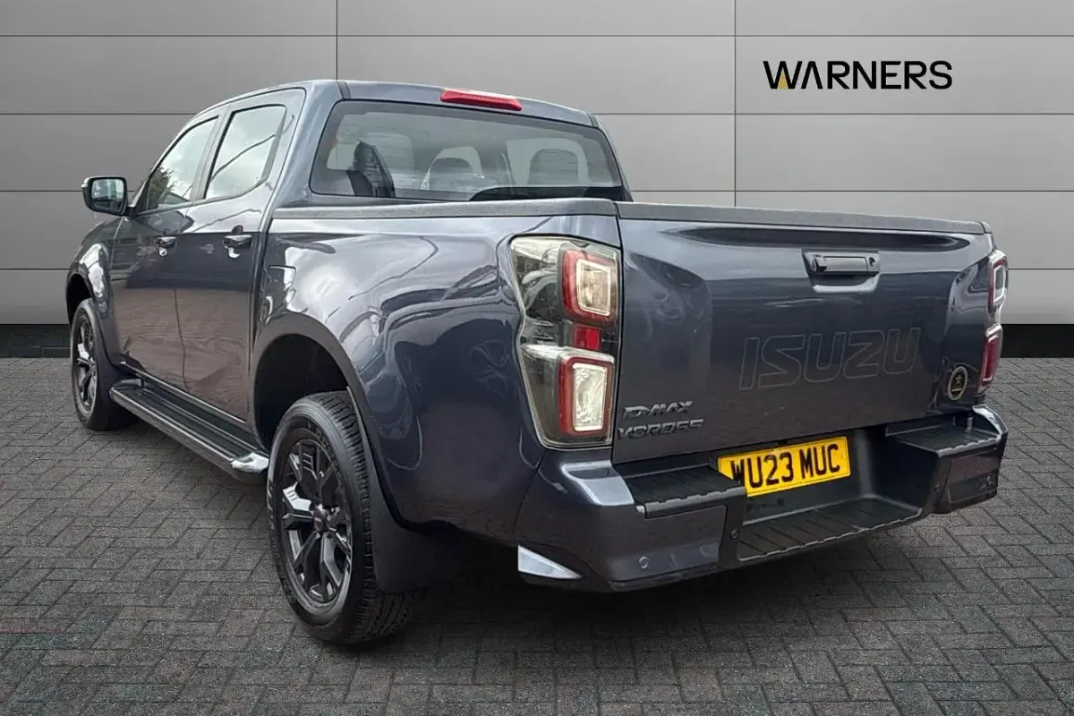 Begagnad Isuzu D-Max 162 HK (119 kW) 2023 Grå Pickup