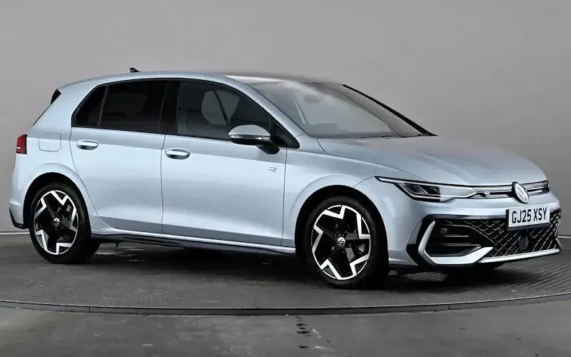 Used VW Golf VIII R-line 150 HP (110 kW) 2025 Hatchback