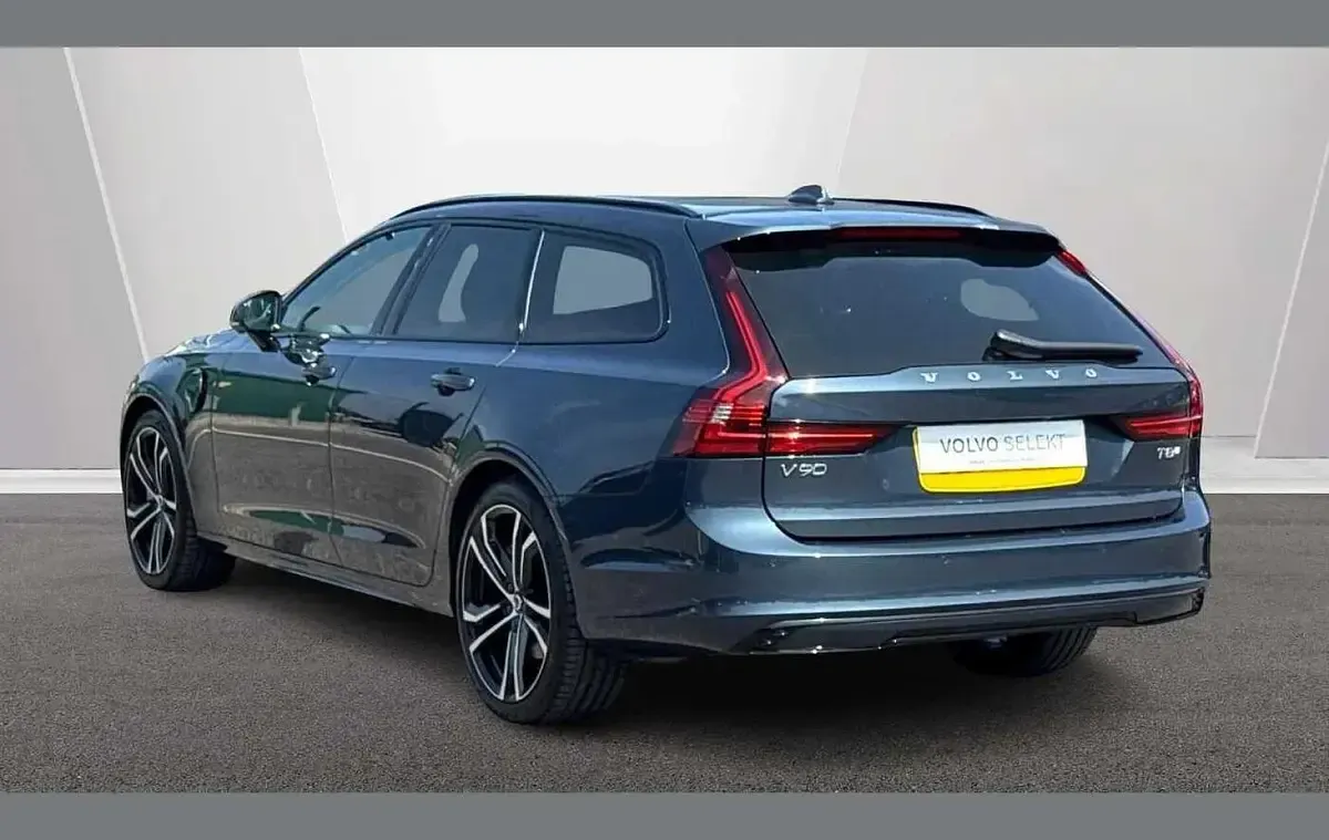Used Volvo V90 Ultra 449 HP (330 kW) 2024 Blue Estate