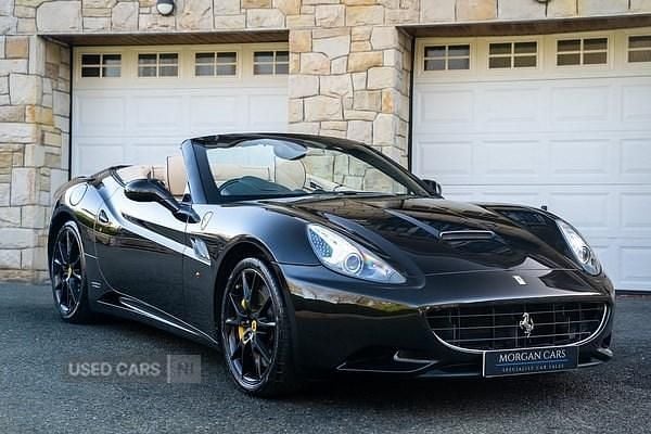 Used Ferrari California 490 HP (360 kW) 2010 Black Cabriolet