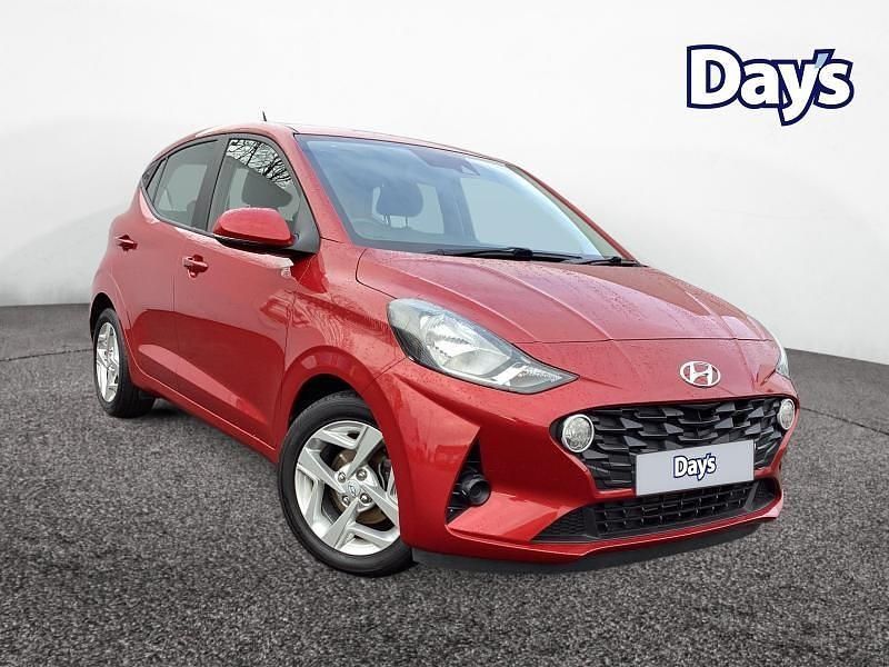 Red Used 2022 Hyundai i10 SE Hatchback | £11,340 (Fair price) - Image 1/4
