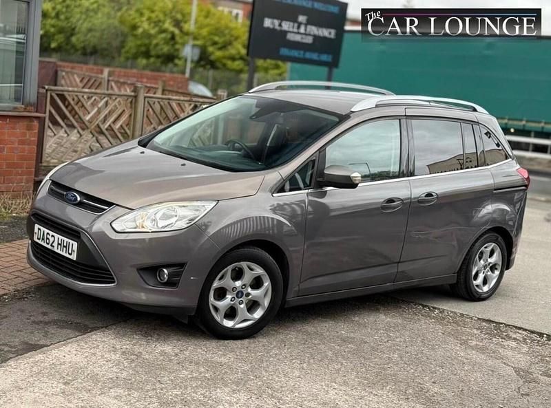 Used Ford Grand C-Max Zetec 115 HP (84 kW) 2013 Brown MPV