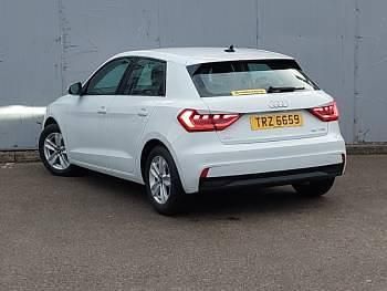 Used Audi A1 Design 95 HP (69 kW) 2022 White SUV