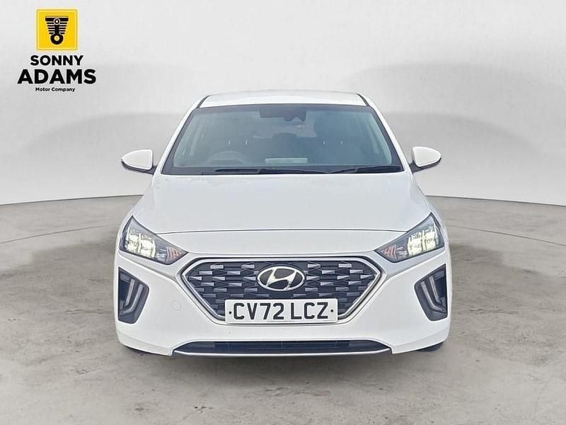 Used Hyundai Ioniq Premium 141 HP (103 kW) 2022 White Hatchback