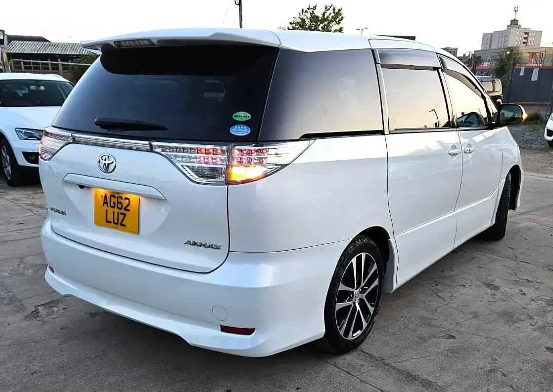 Used Toyota Estima 2026 White MPV