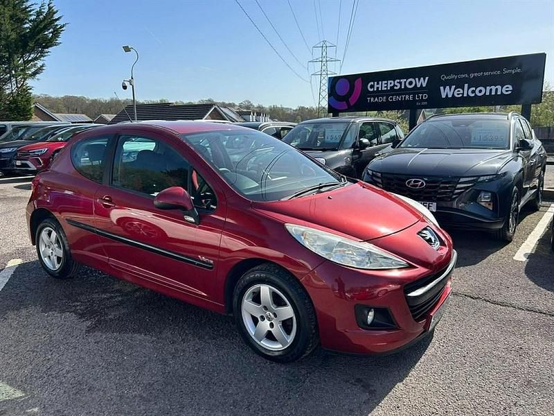 Used Peugeot 207 75 HP (55 kW) 2010 Red Hatchback