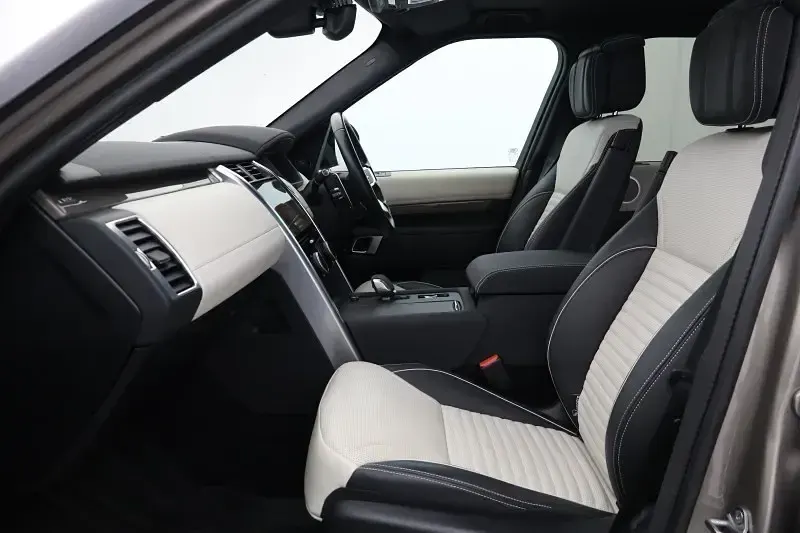 Used Land Rover Discovery 300 HP (220 kW) 2023 Other SUV