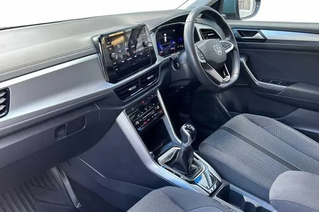 Used VW T-Roc 110 HP (80 kW) 2023 SUV