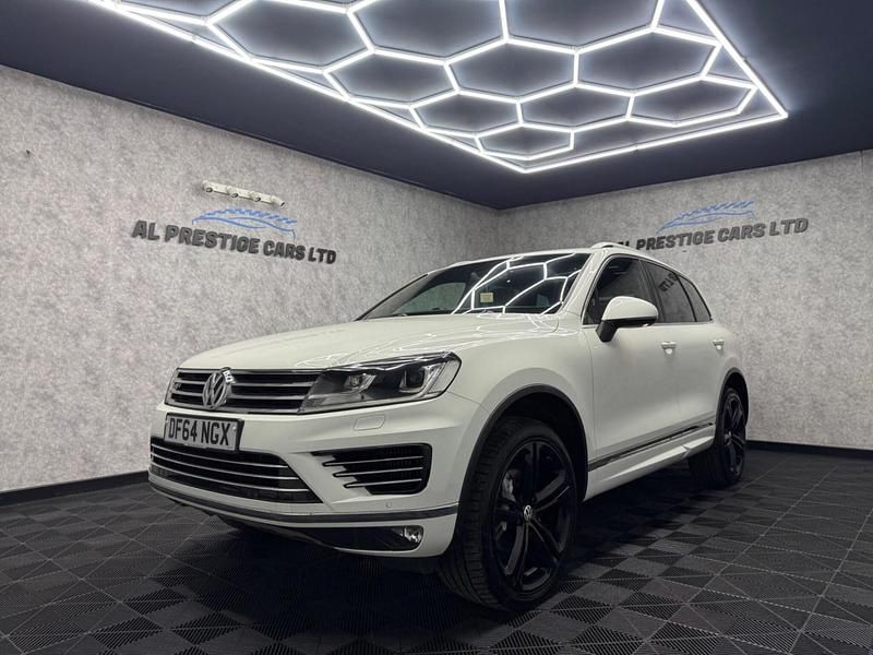 White Used 2015 VW Touareg R-line SUV | £11,999 (Fair price) - Image 1/4