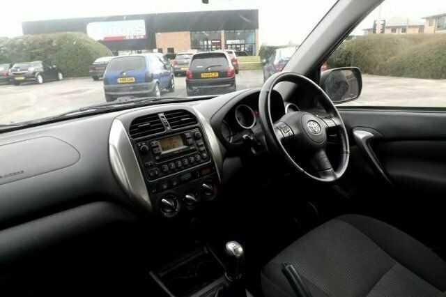 Used Toyota RAV4 123 HP (90 kW) 2003 SUV