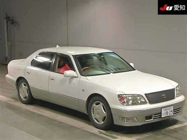 White Used 2000 Toyota Celsior Sedan | £6,995 - Image 1/1
