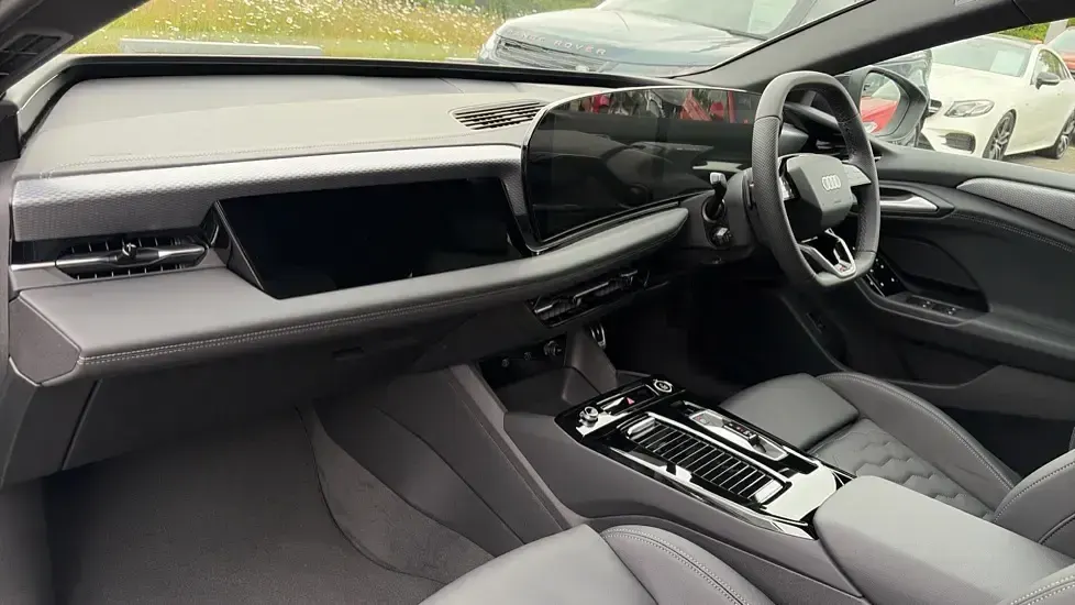 Nuevo Audi A6 e-tron S-Line 269 kW (367 CV) 2025 Negro Familiar