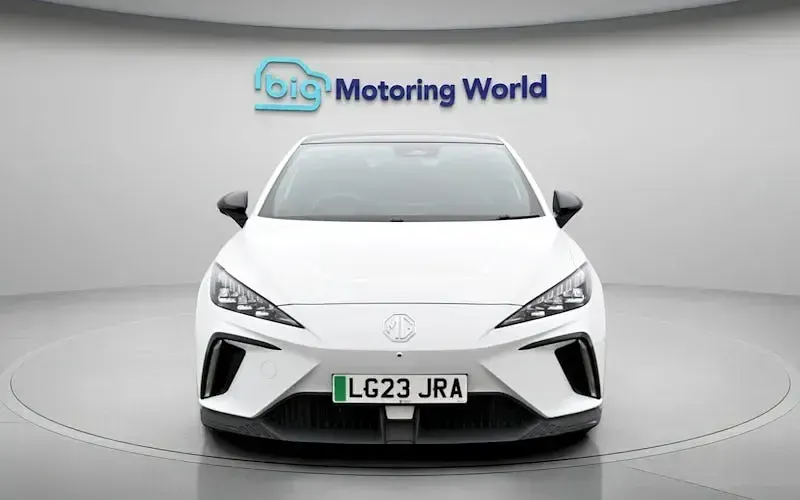 Usado MG MG4 EV Trophy 150 kW (204 HP) 2025 Citadino