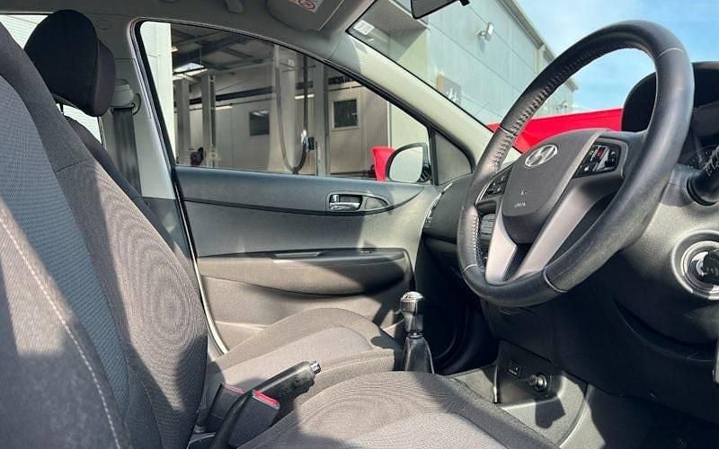 Used Hyundai i20 Active 84 HP (61 kW) 2014 Hatchback