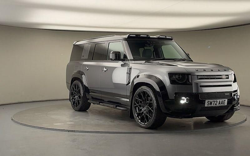 Used Land Rover Defender SE Dynamic 300 HP (220 kW) 2022 Estate