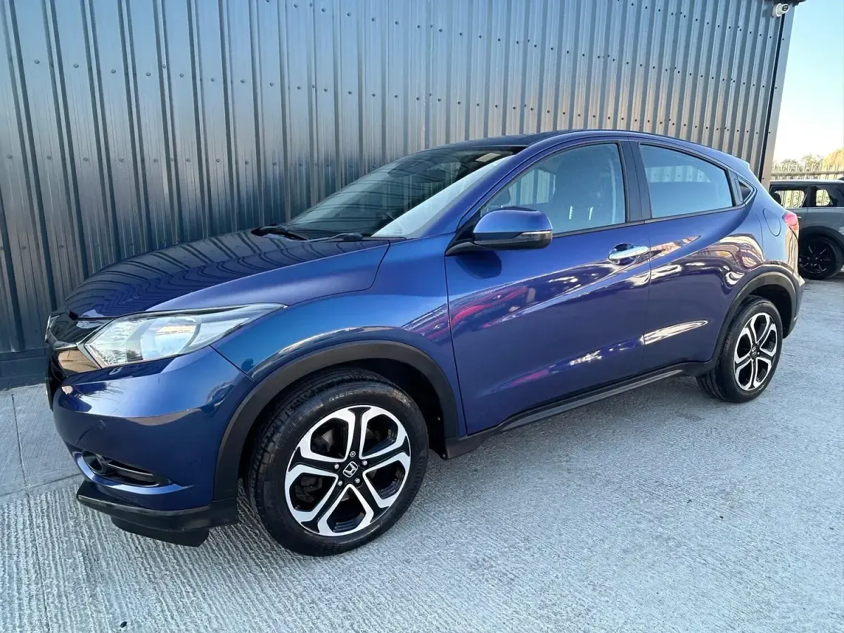 Used Honda HR-V SE 130 HP (95 kW) 2017 Blue SUV