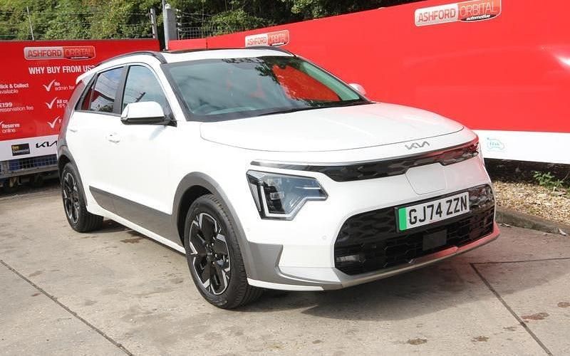 Used 2025 Kia e-Niro 4 SUV | £28,995 - Image 1/3