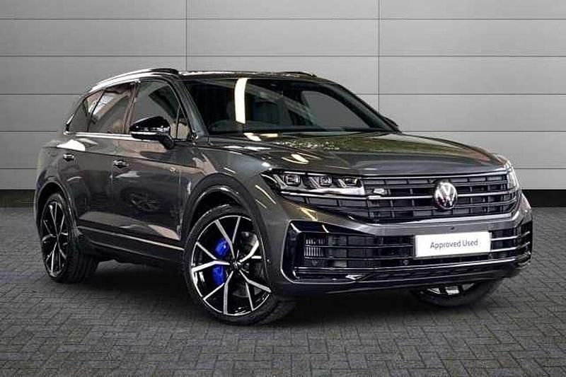 Used 2025 VW Touareg SUV | £69,195 - Image 1/4