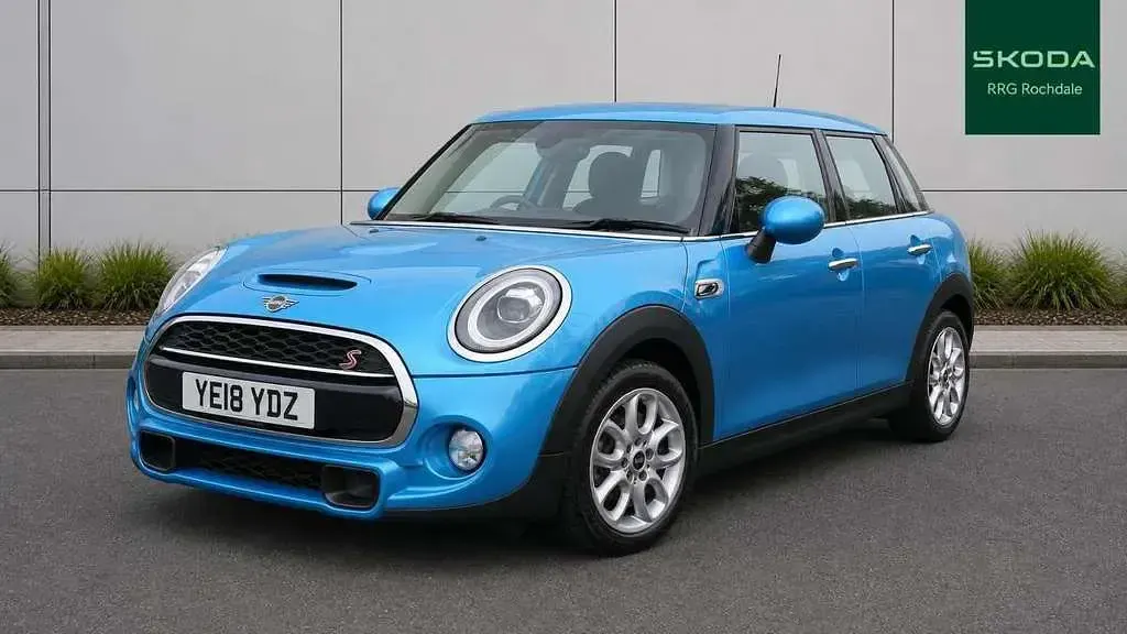 Used Mini Cooper S Hatch 188 HP (138 kW) 2018 Blue Hatchback