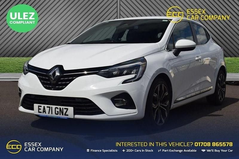 White Used 2021 Renault Clio V Version S Hatchback | £11,496 (Fair price) - Image 1/4